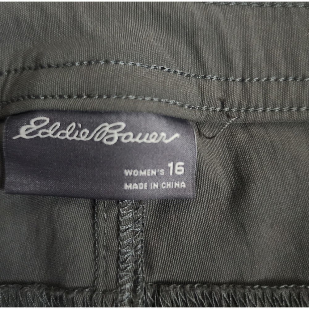 Eddie Bauer Summer Trail Shorts Womens 16 Green Cargo Hiking Outdoor Stretch - Picture 2 of 8